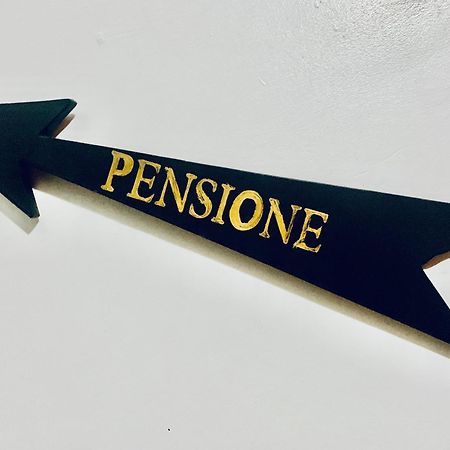 Pensione Popolo مونتريال المظهر الخارجي الصورة